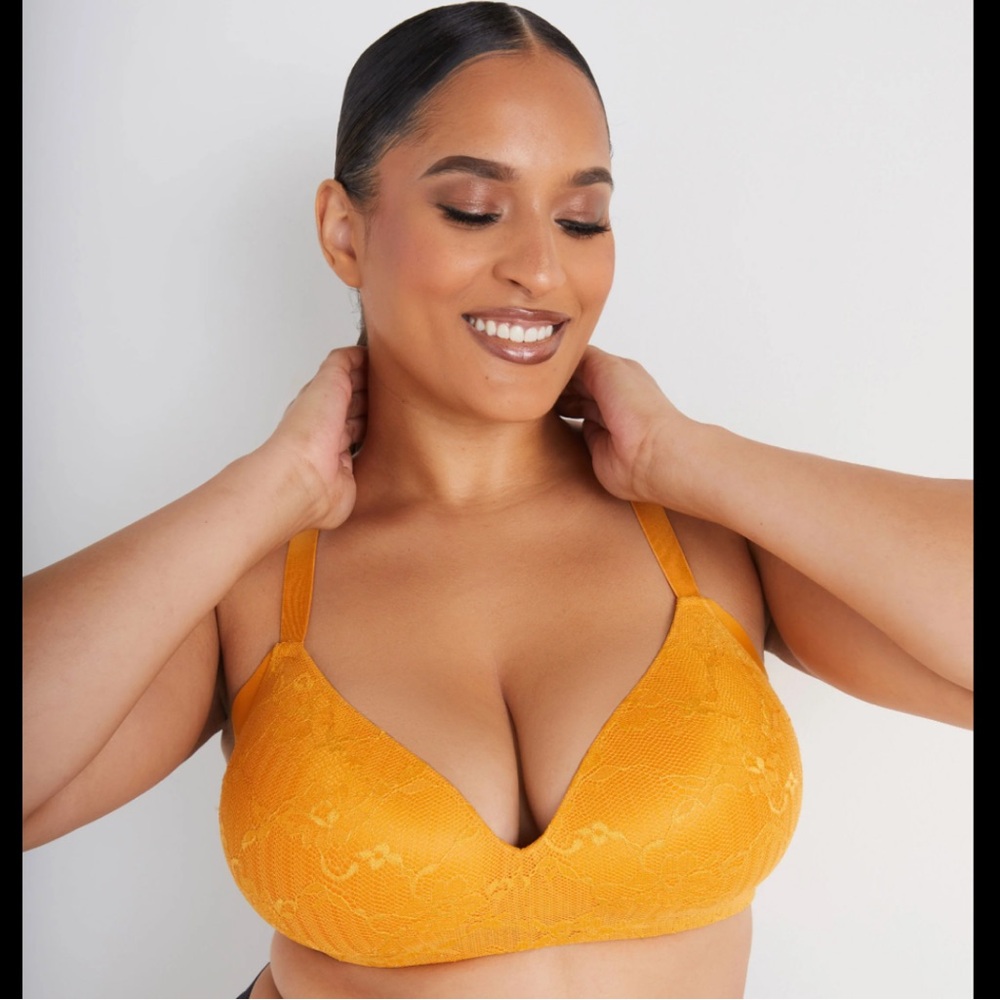 Ashley Stewart Lace Side Smoothing Wireless Bra Papaya 38D